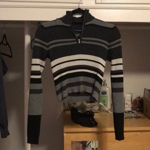 NEVER WORN BRANDY SWEATER